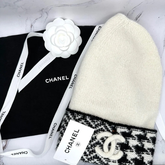 New Chanel Beanie Hat - Picture 1 of 8